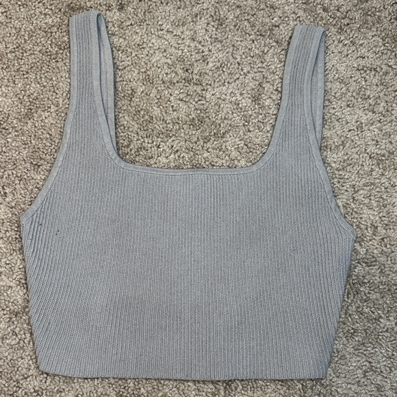 Babaton Light Gray Ribbed Crop Top - Picture 1 of 2